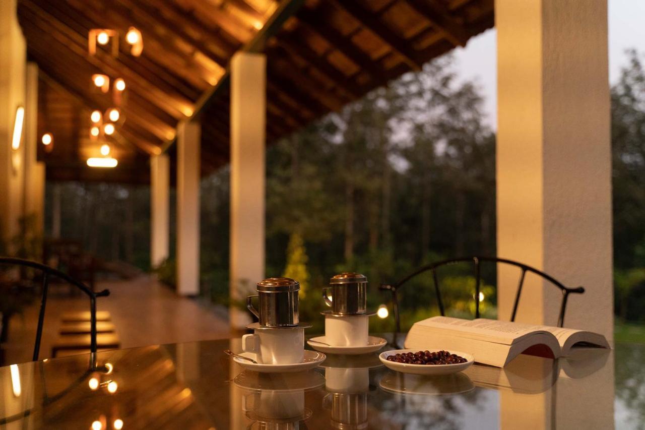 Stayvista At Cedar - Strelitzia 2Bhk With Breakfast And Jacuzzi Chikmagalūr Extérieur photo