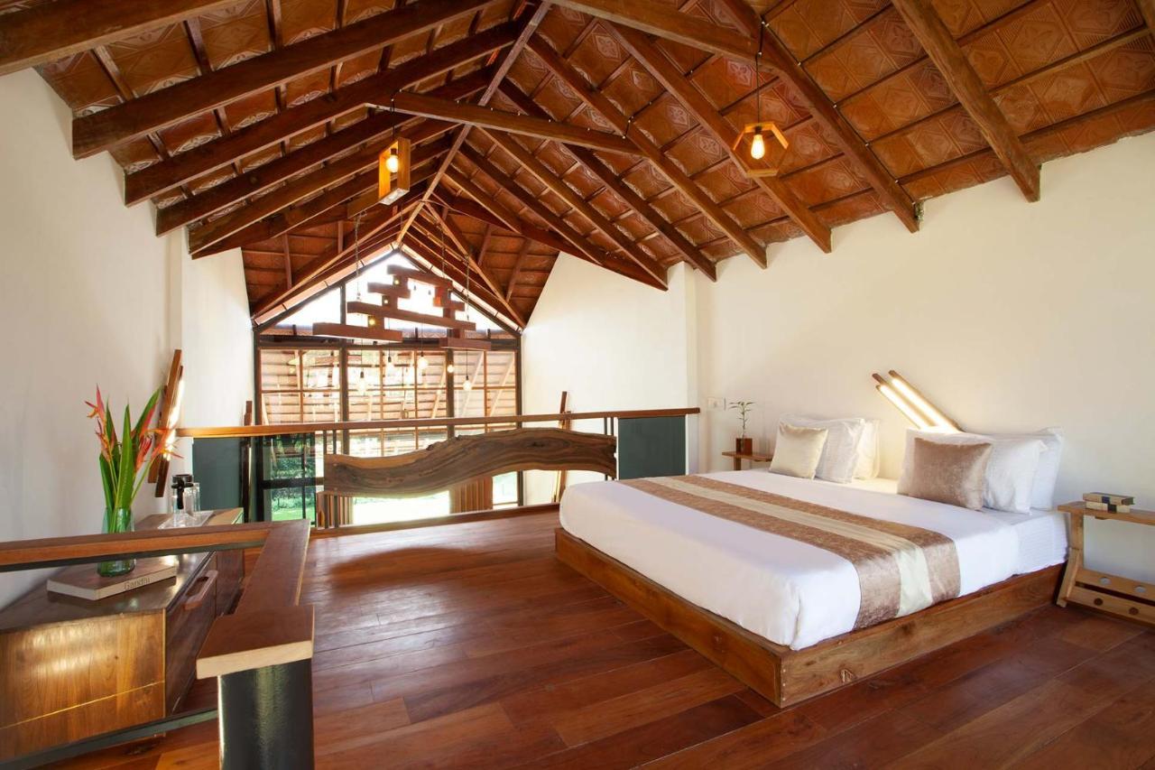 Stayvista At Cedar - Strelitzia 2Bhk With Breakfast And Jacuzzi Chikmagalūr Extérieur photo
